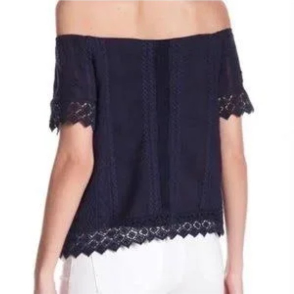 ALICE + OLIVIA Jules Off the Shoulder Top Navy Blue Lace Embroidered Shirt Sz XS - Picture 3 of 13